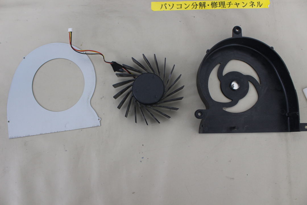 さらに分解して羽を取り外してみました。
ただ羽を取り外すときに破損する可能性が高い為ここまではお勧めしないです