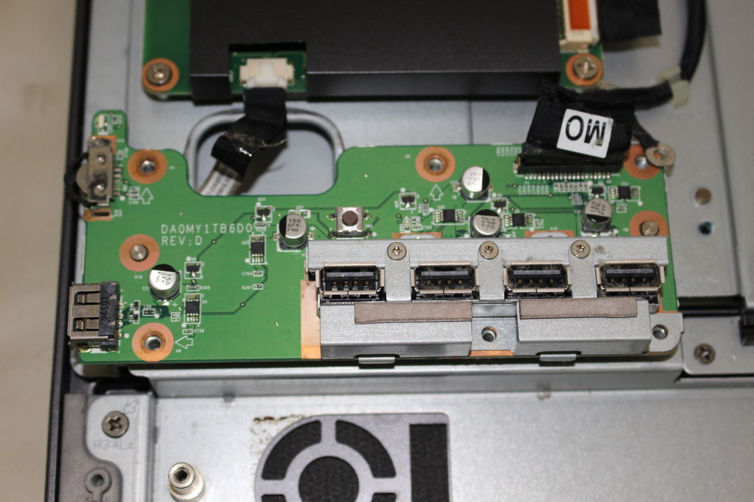 VN370/CS1JB(PC-VN370CS1JB) に搭載されていた サブ基盤1 の実物写真(カット3)