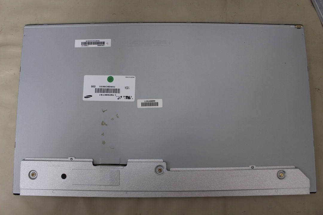 NEC VN370/CS1JB(PC-VN370CS1JB)の液晶パネル
