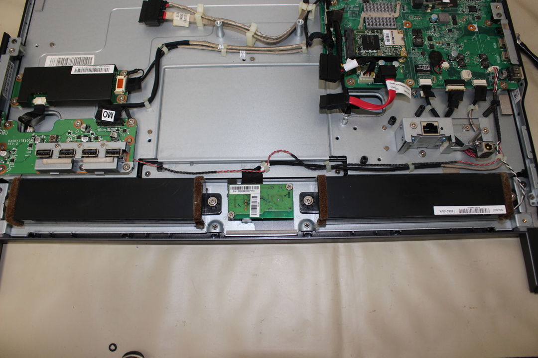 NEC VN370/CS1JB(PC-VN370CS1JB)のスピーカー