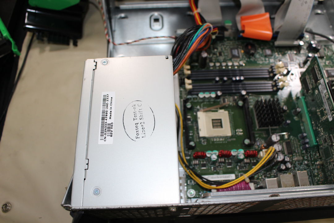 DELL DIMENSION 8250の電源ユニット