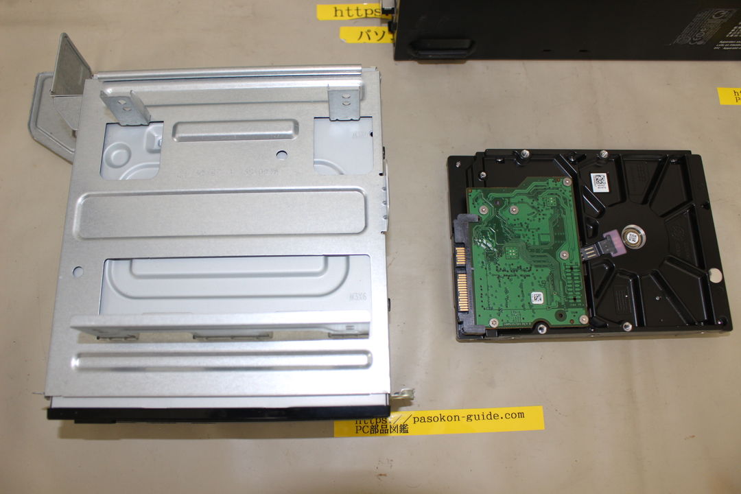 DELL Inspiron 660S 3.5インチHDDの取り外し・確認写真 7枚目