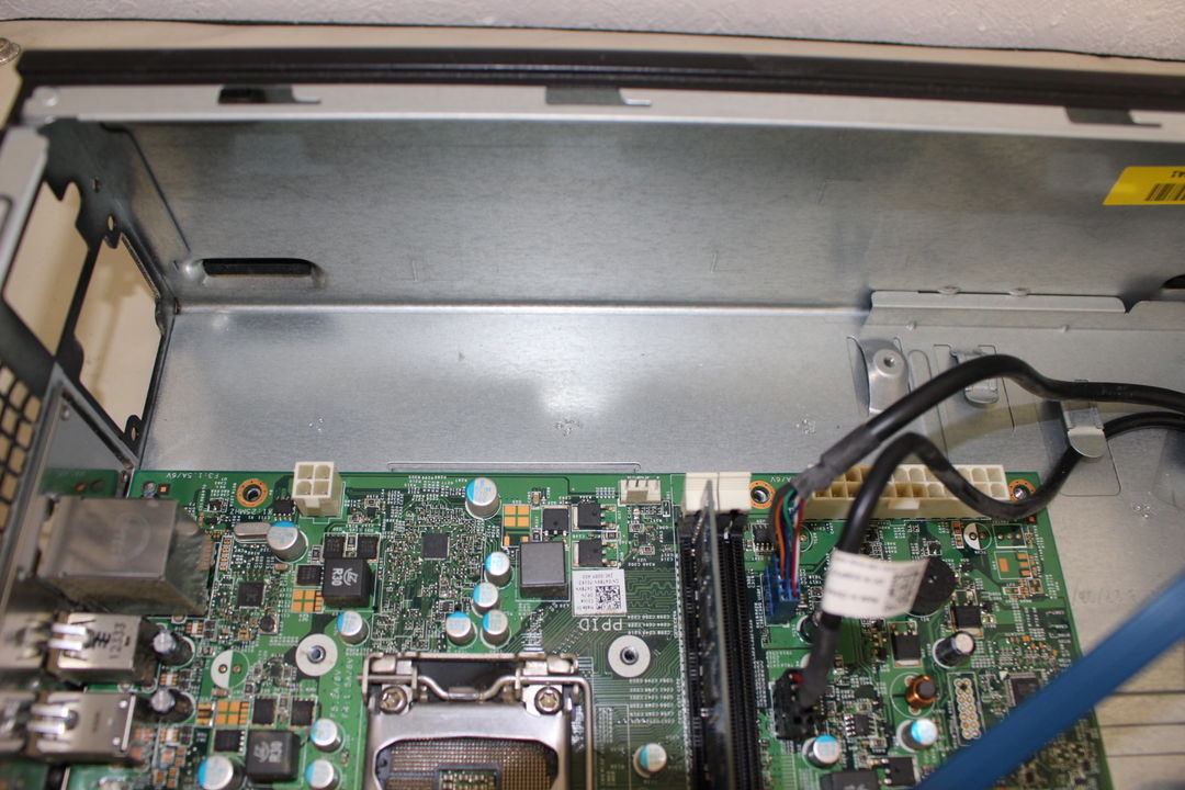 DELL Inspiron 660S 電源ユニットの取り外し・確認写真 7枚目