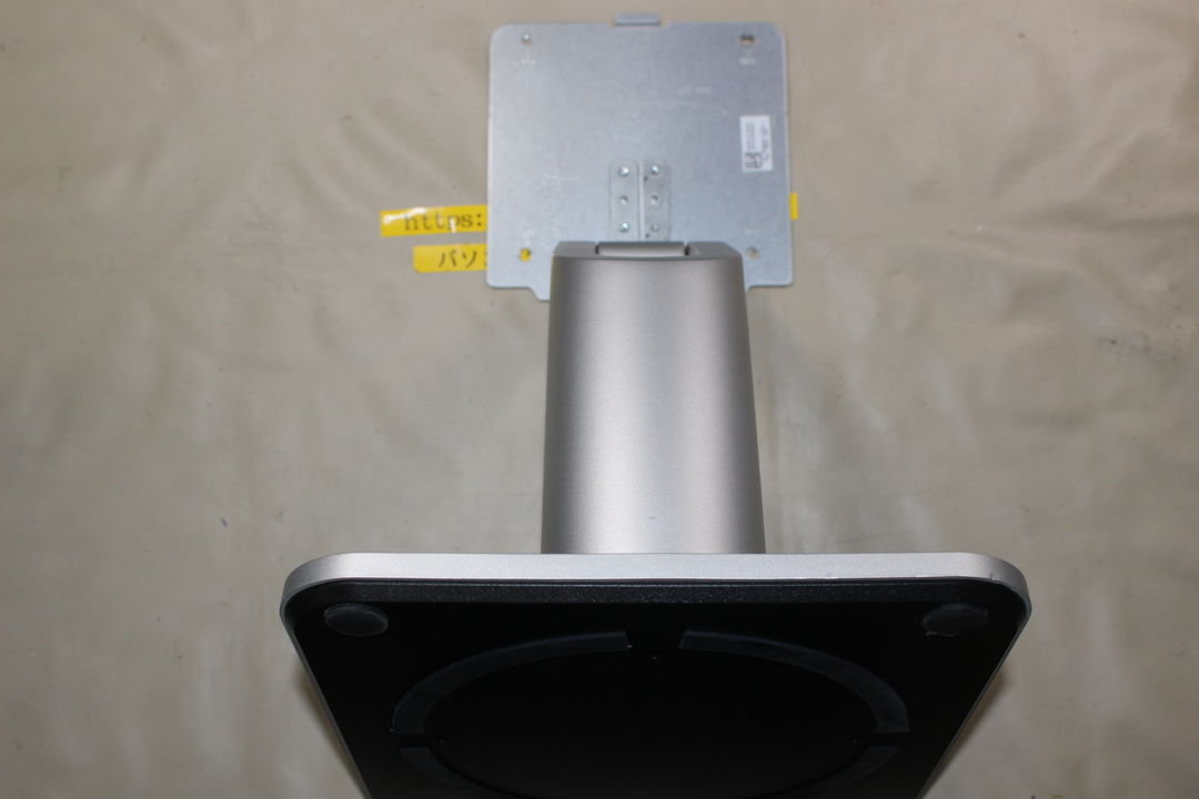 DELL inspiron ONE 2330のスタンド・台座