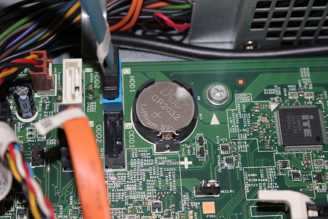 DELL Vostro 3800のCMOS・RTC電池