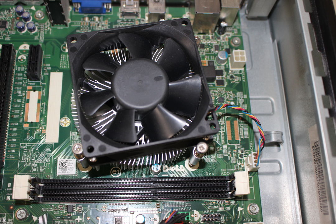 DELL Vostro 3800のCPU冷却ファン
