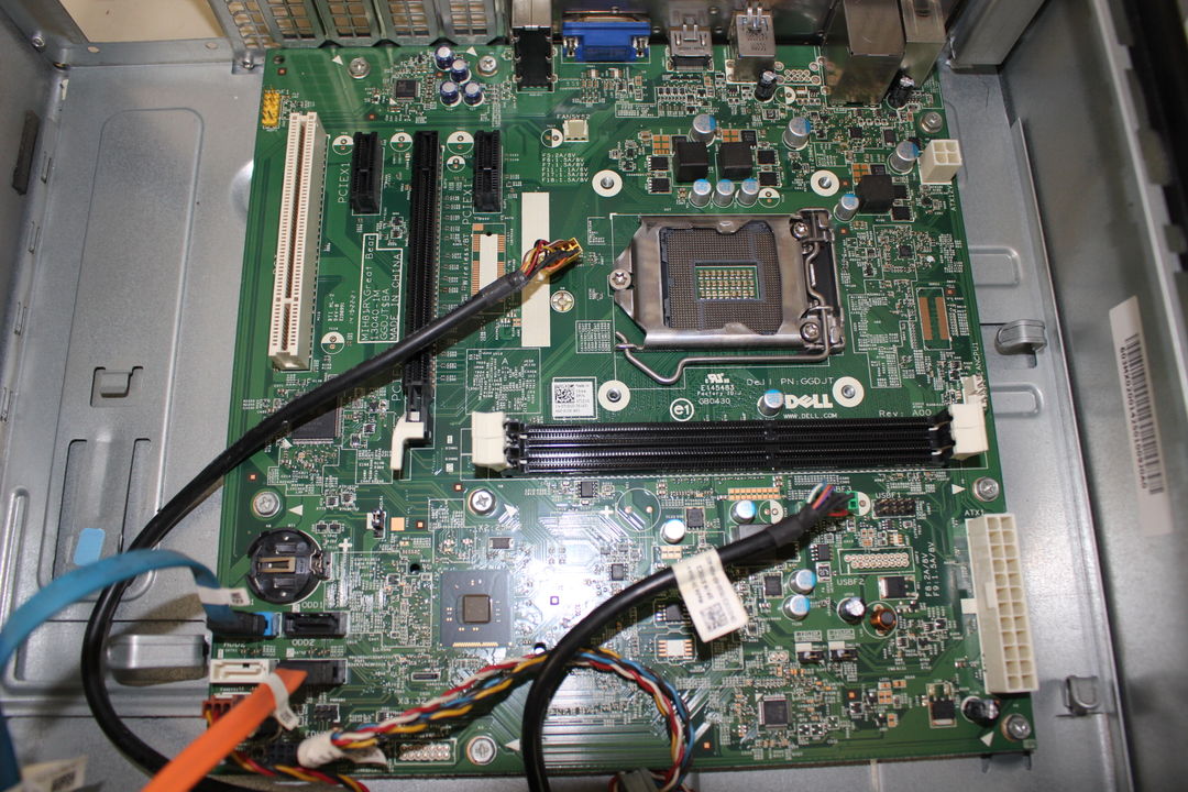 DELL Vostro 3800のマザーボード