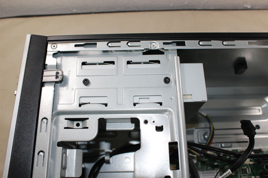 HP Pavilion 500-230jp(F7F39AA#ABJ)の光学ドライブ