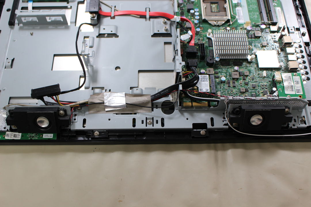 Lenovo ThinkCentre Edge 92zのスピーカー