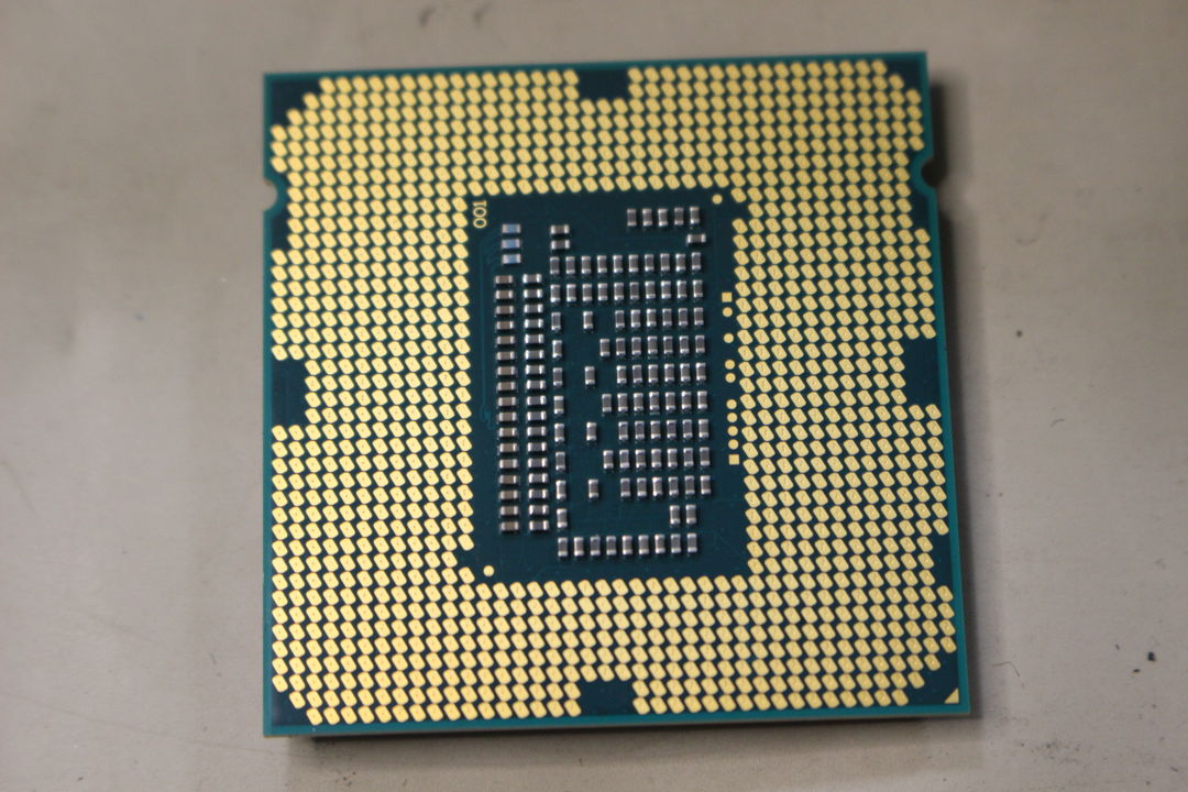 Lenovo H520s CPUの取り外し・確認写真 8枚目(7枚目)