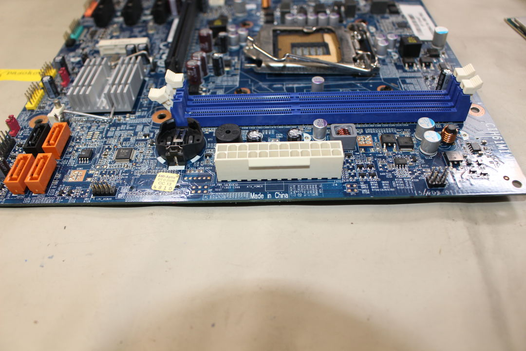 Lenovo H520s マザーボードの取り外し・確認写真 9枚目