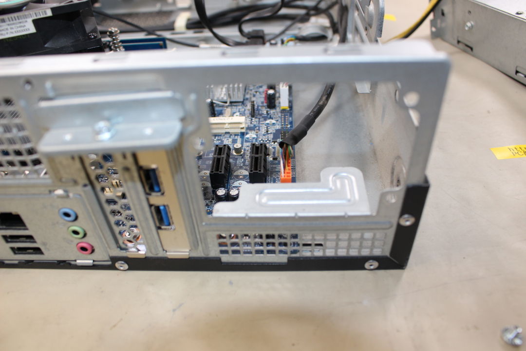 Lenovo H520s 電源ユニットの取り外し・確認写真 9枚目